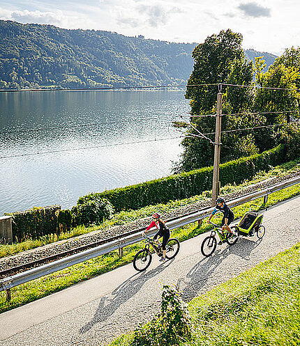 E-biking on the Ossiacher See radweg, (c) Region Villach Tourismus GmbH, Photographer: Martin Hofmann