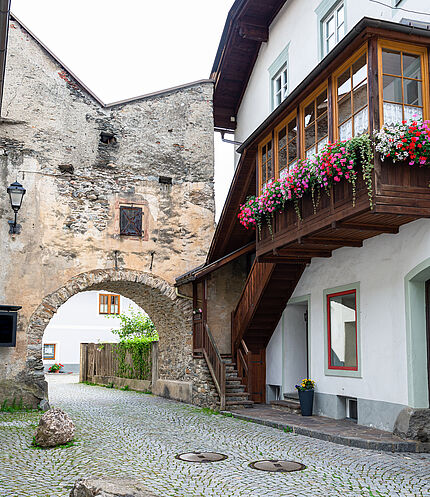Altes Tor in der historischen Stadt Gmünd