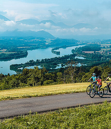Cycling on Lake Klopein, (c) Kärnten Werbung, photographer: Uwe Geissler